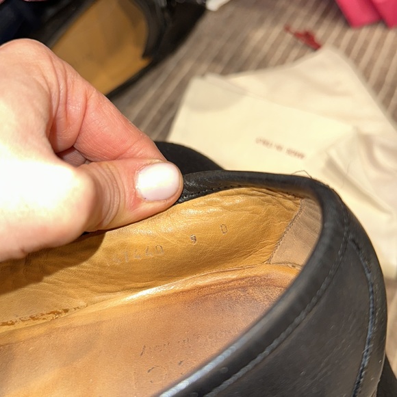 GUCCI LOAFERS WITH SIGNATURE BUCKLE DETAIL WITH BOX SIZE 9 - Picture 7 of 9